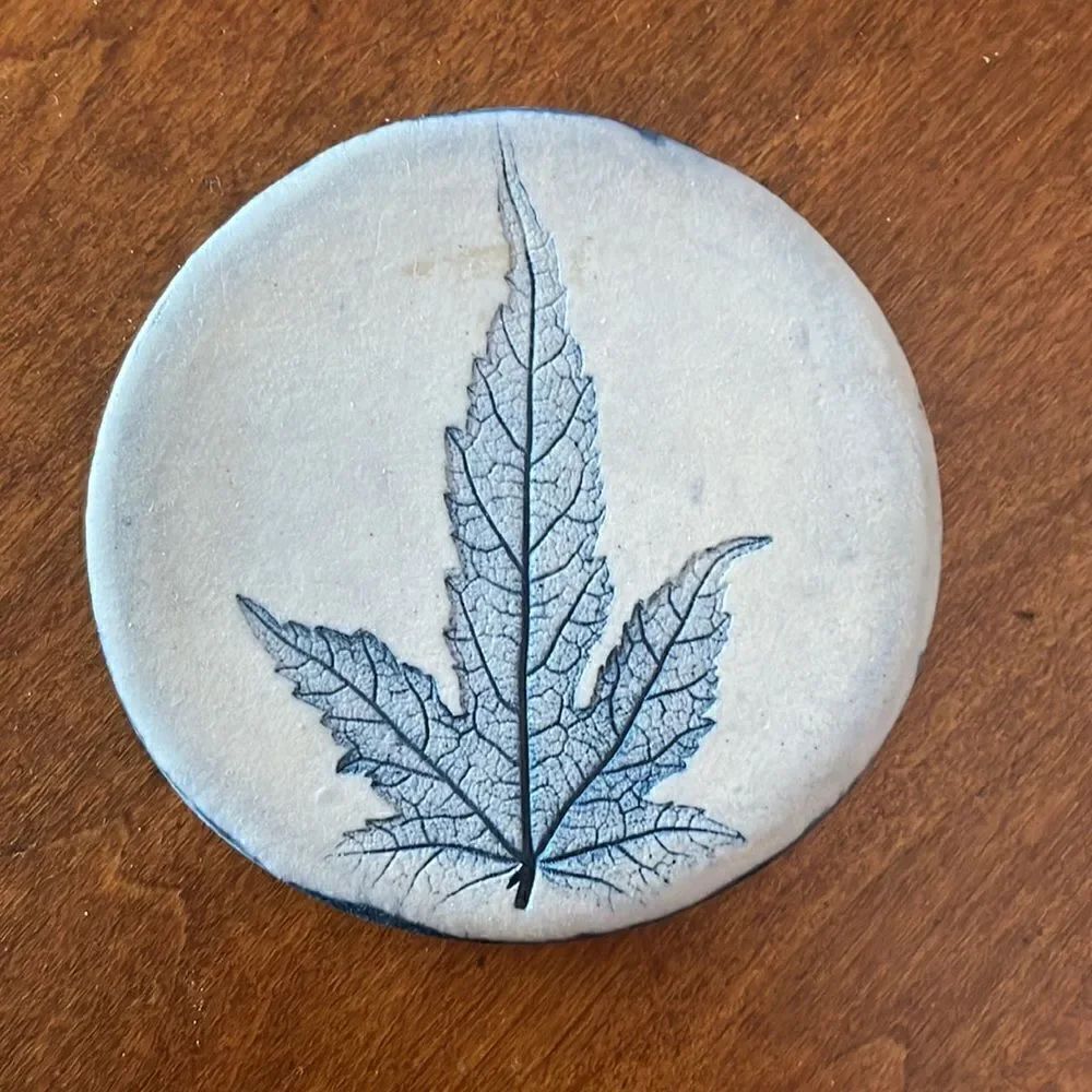 Handmade Porcelain Leaf Imprint Coaster Set - Picture 3 of 11